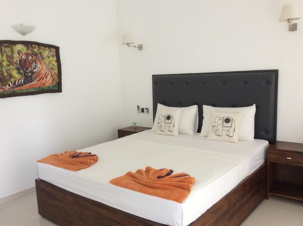 Lemazone Inn Mirissa Δωμάτιο φωτογραφία